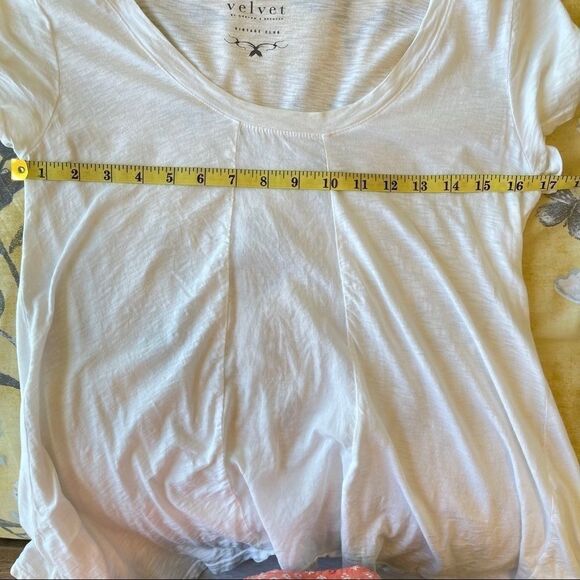 Velvet by Graham & Spencer White Tee, Size Small - Picture 10 of 11